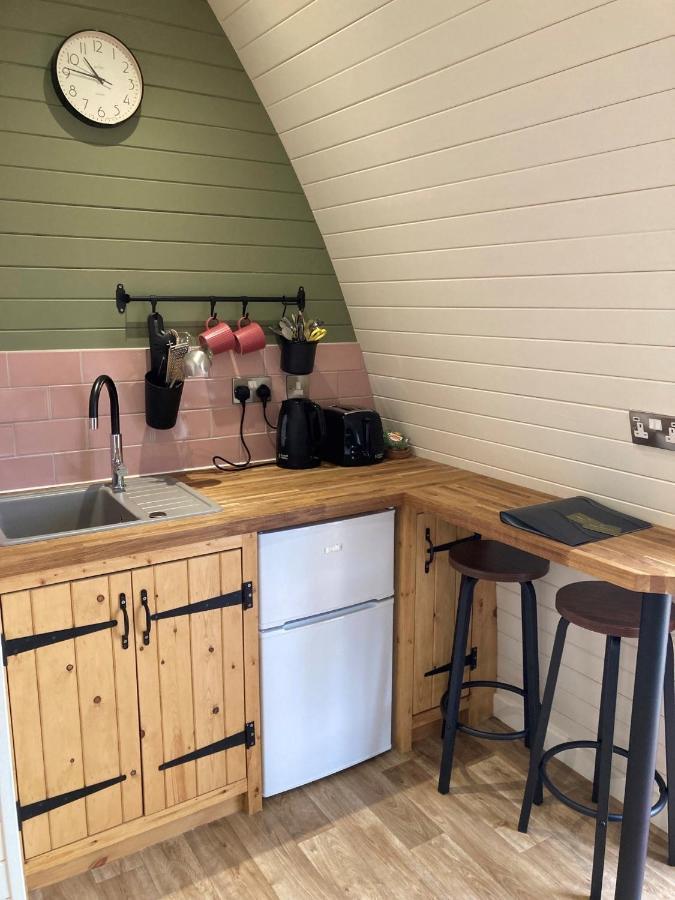 Delor - Bryntalch Glamping Pods Hotel Montgomery Luaran gambar